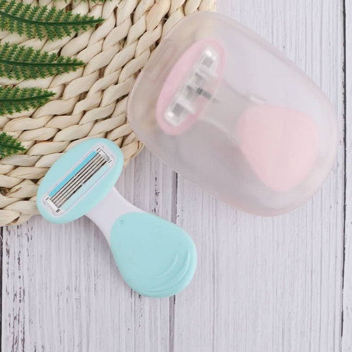 Lisslune | Compact 4-Blade Razor with Travel Case for Smooth Skin