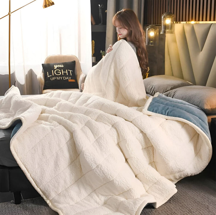 Lisslune | VELVAMOR - Premium Velvet Blanket