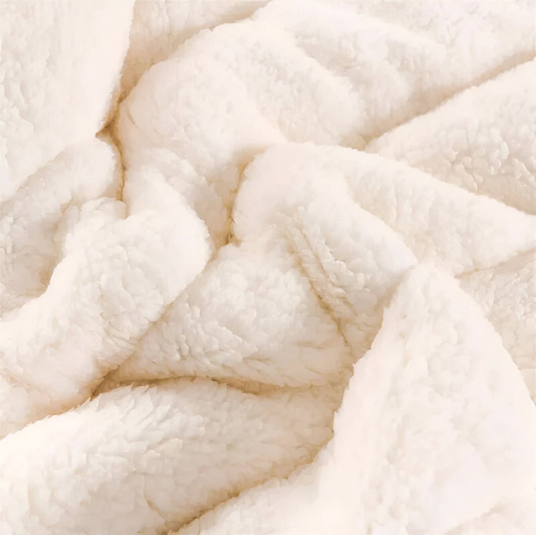 Lisslune | VELVAMOR - Premium Velvet Blanket