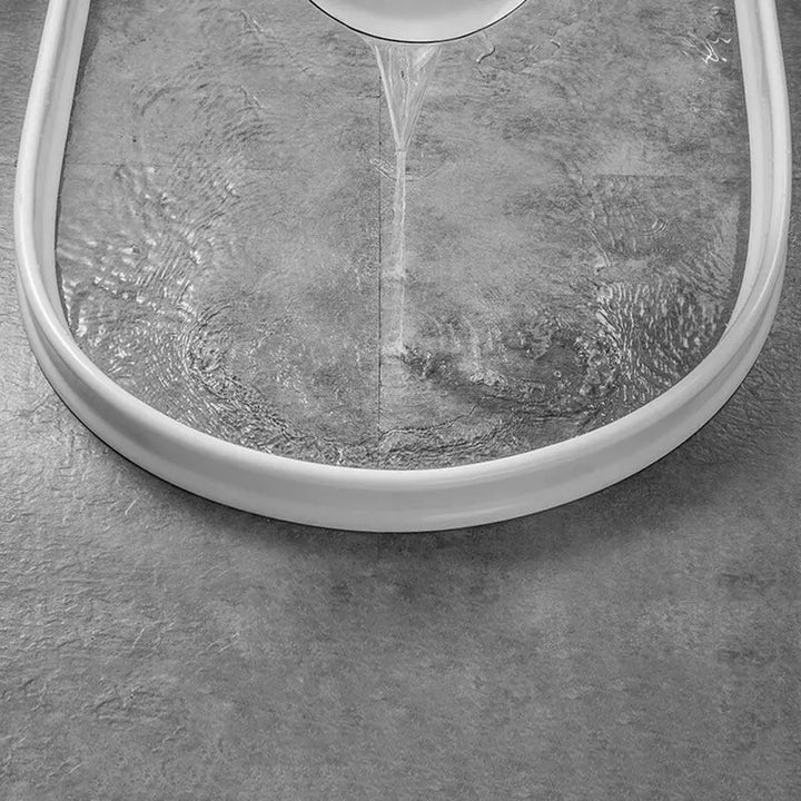Lisslune | Water-repellent silicone barrier for showers