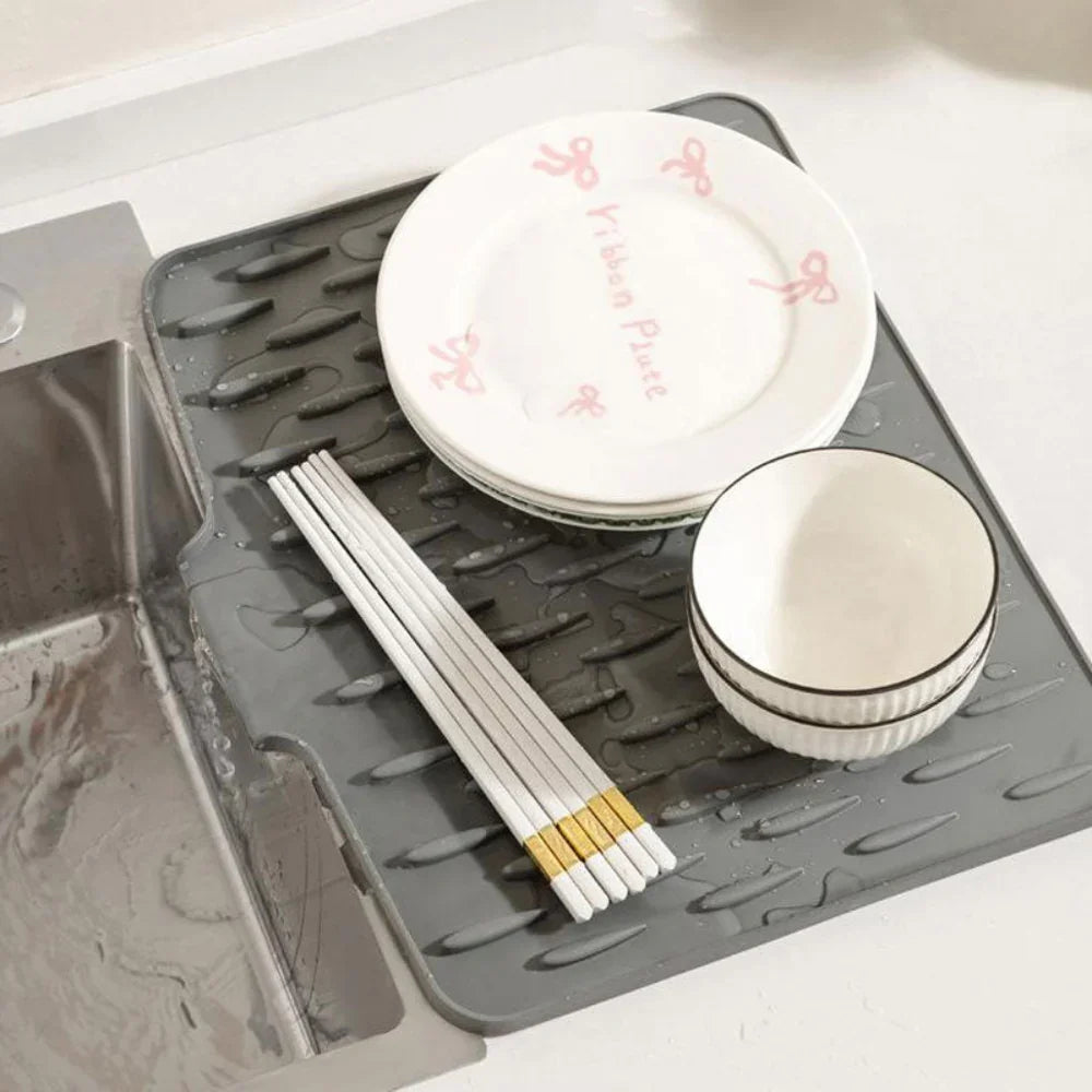 Lisslune | Silicool Water-Draining Silicone Drying Mat – Heat Resistant, Non-Slip & Multifunctional
