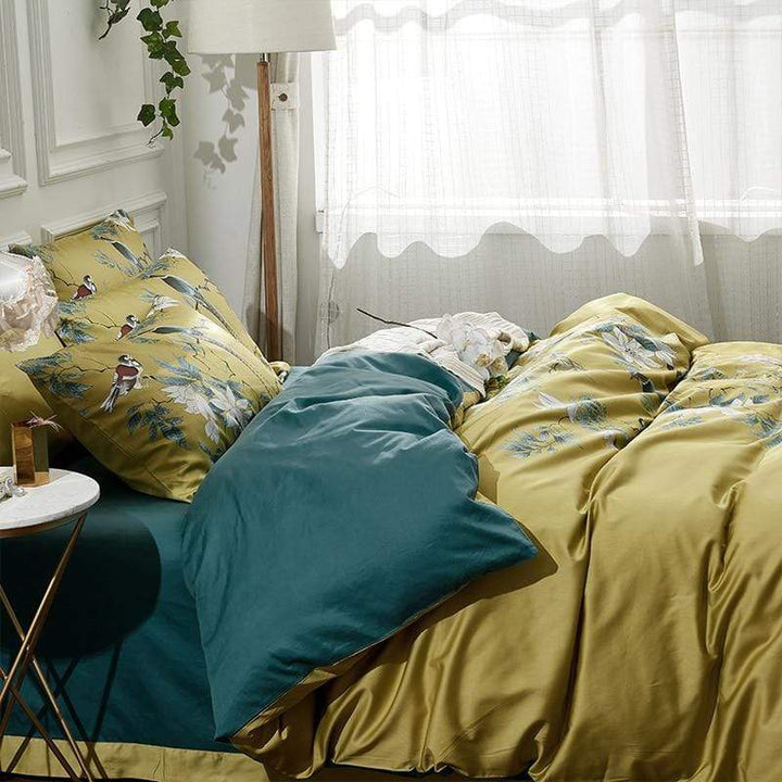 Lisslune | TranquilGold – Soft Egyptian Cotton Pillowcase Set for Relaxing Sleep