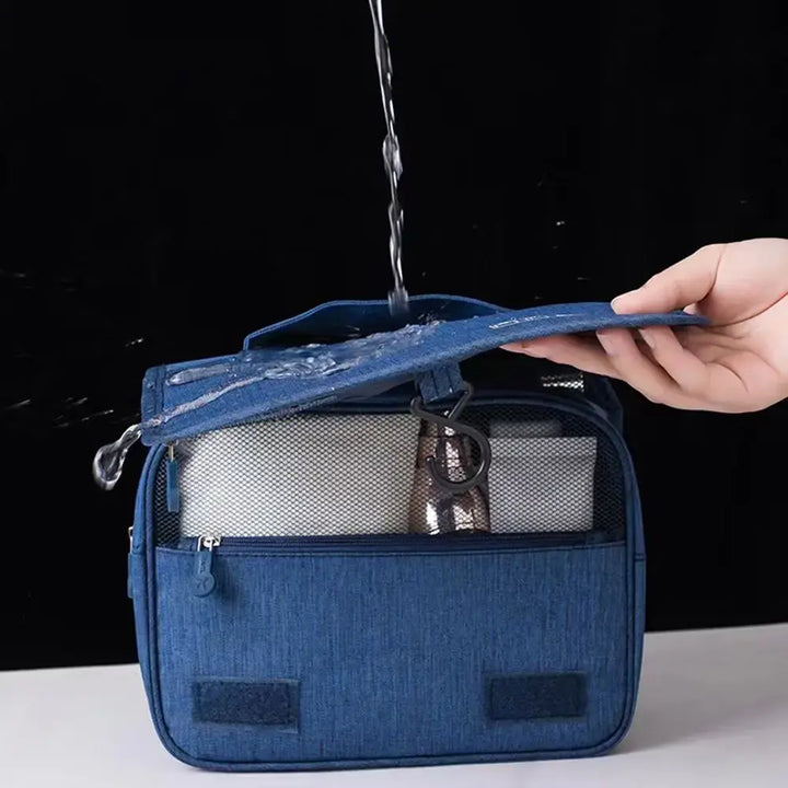 Lisslune | CompactCare Toiletry Bag – Foldable, Water-Repellent and Practical for Travel