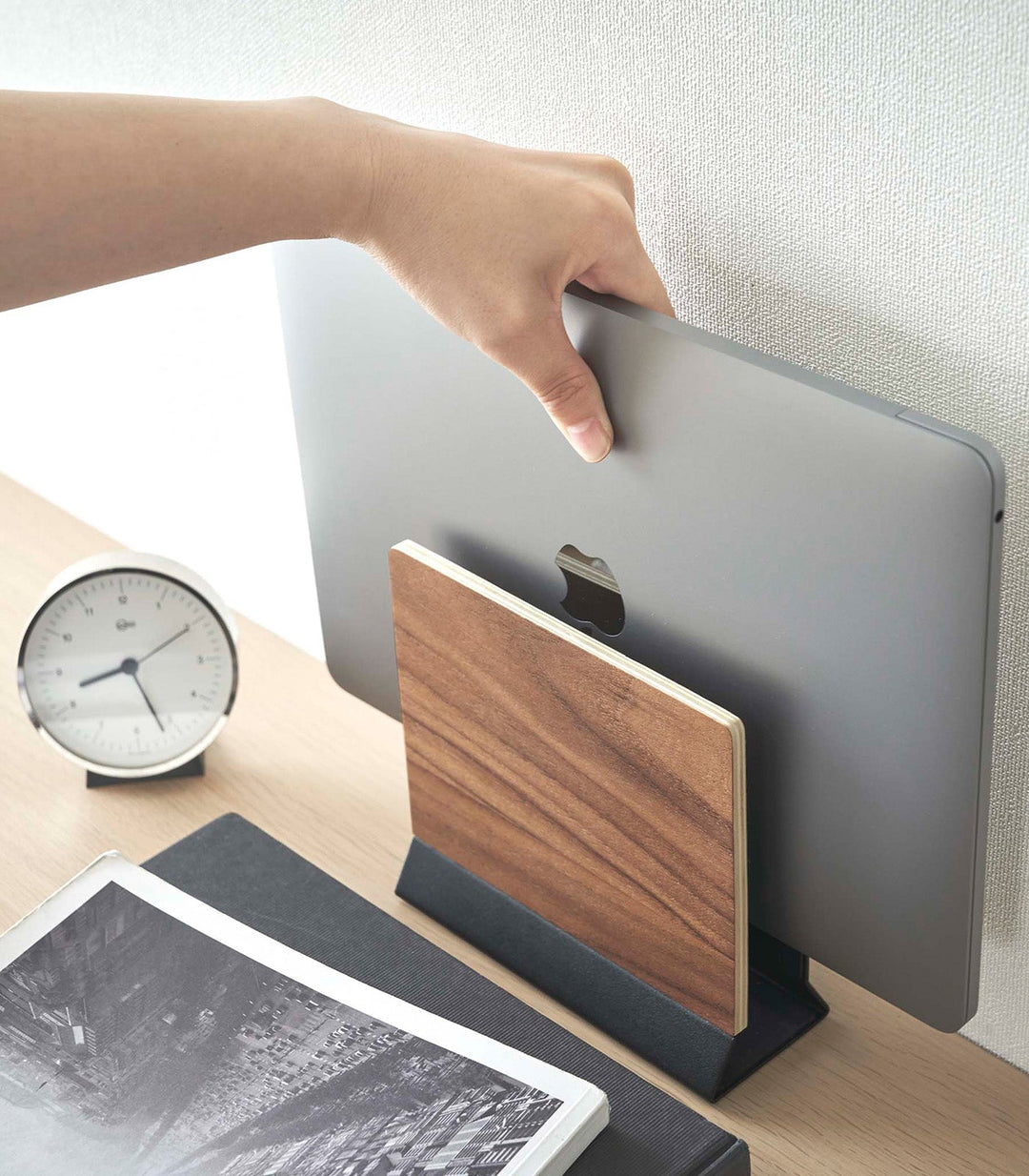 Lisslune | Slim Laptop Stand - Steel + Wood