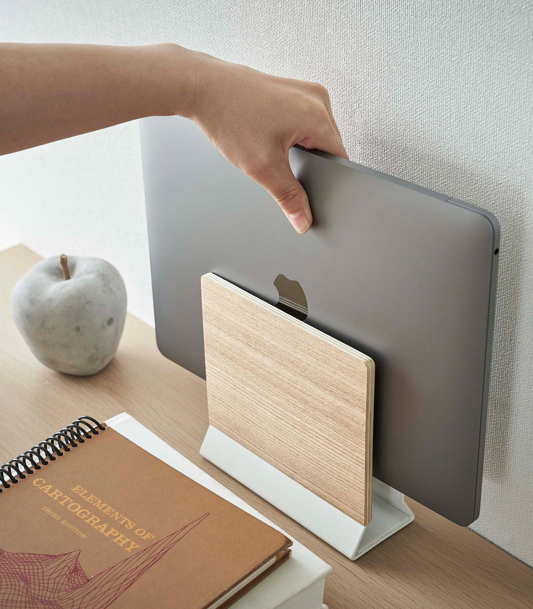 Lisslune | Slim Laptop Stand - Steel + Wood