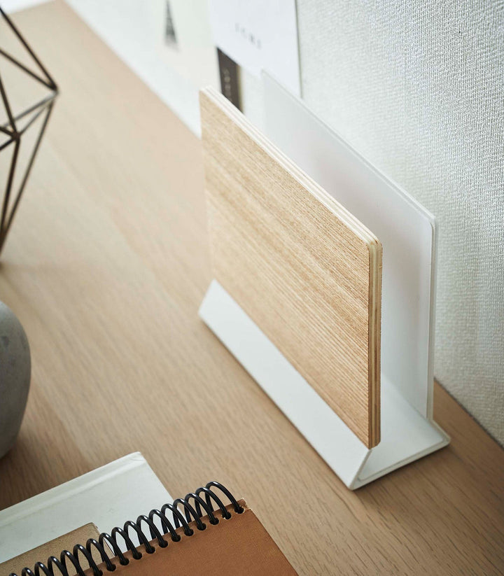 Lisslune | Slim Laptop Stand - Steel + Wood