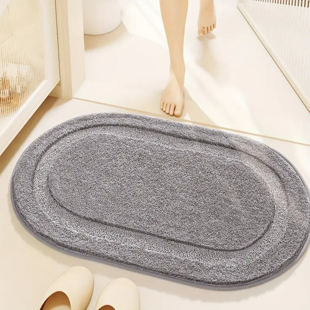 Lisslune | Snug Step Oval Bath Mat