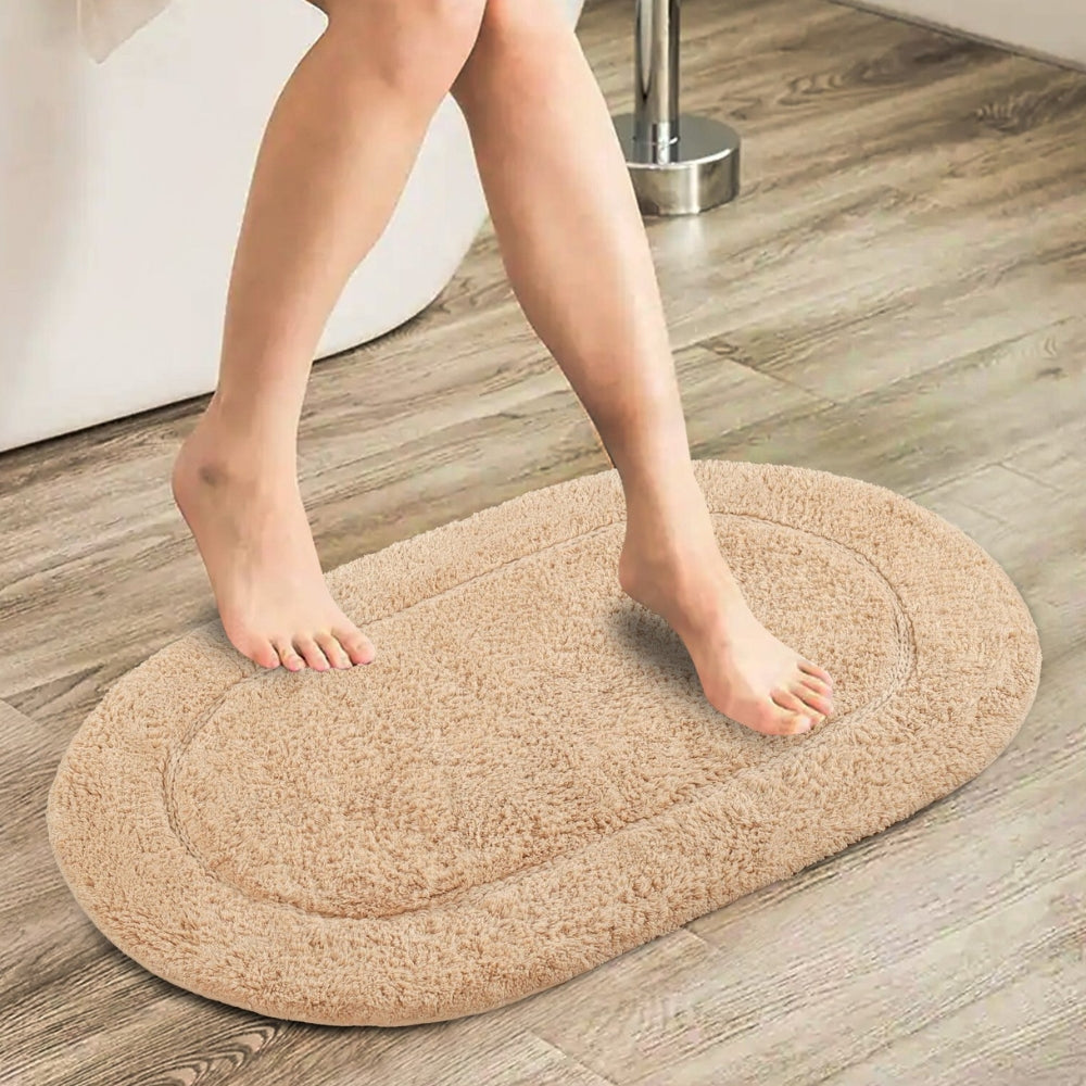 Lisslune | Snug Step Oval Bath Mat