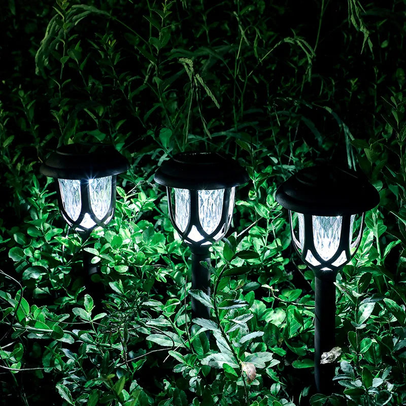 Lisslune | SolarStake – Charming solar-powered garden lights