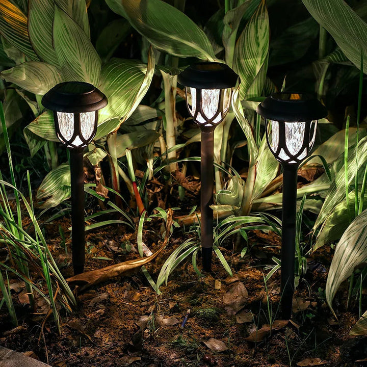 Lisslune | SolarStake – Charming solar-powered garden lights