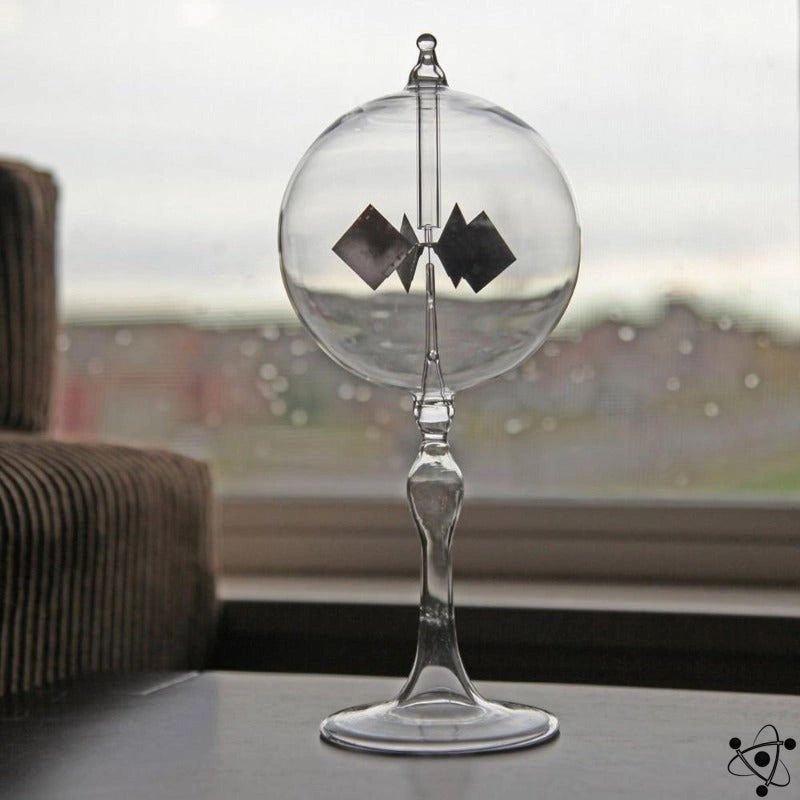 Lisslune | Solar-powered Radiometer
