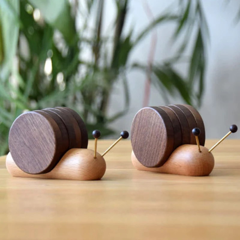 Lisslune | Elegant Scandinavian Walnut Coasters – Stylish & Durable Table Protection