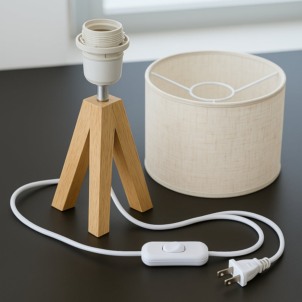 Lisslune | Solara Minimalist Tripod Table Lamp