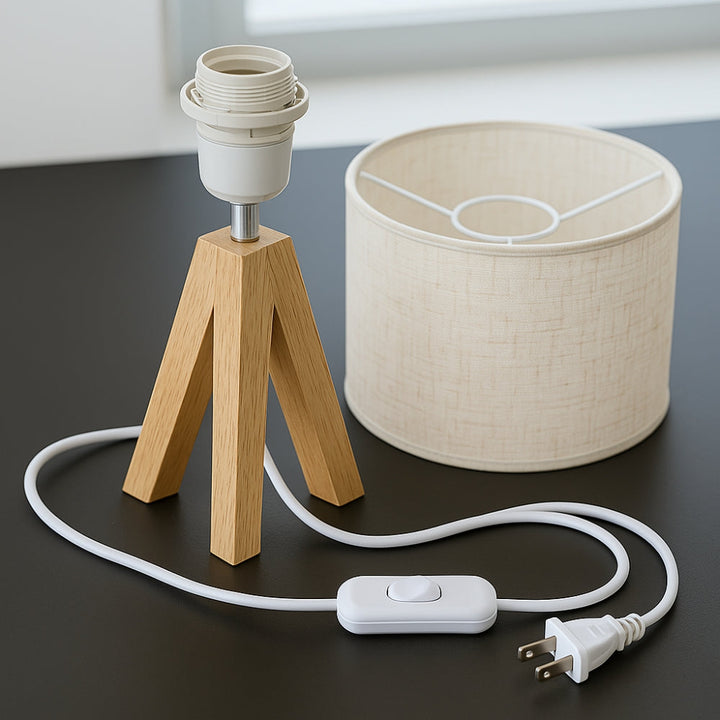 Lisslune | Solara Minimalist Tripod Table Lamp