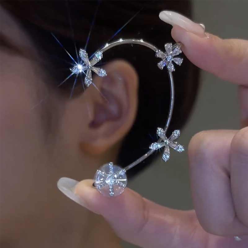 Lisslune | Spinning Snowflake Earrings