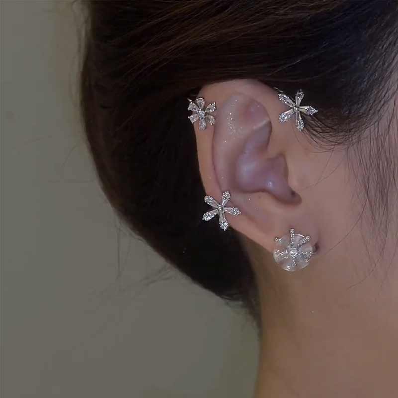 Lisslune | Spinning Snowflake Earrings
