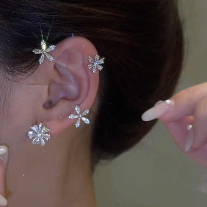 Lisslune | Spinning Snowflake Earrings