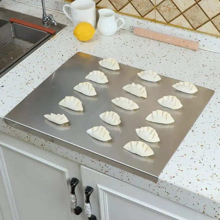Lisslune | SteelEdge – Hygienic stainless steel cutting board with non-slip and sleek edge design