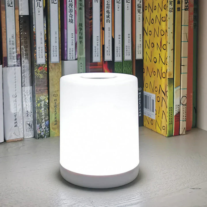 Lisslune | Dimmable LED table lamp with USB connection for flexible light
