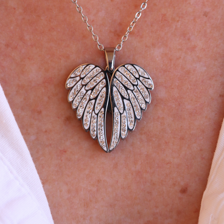 Lisslune | Engelenhart Necklace – Refined Jewelry with Engraving in Gold or Silver