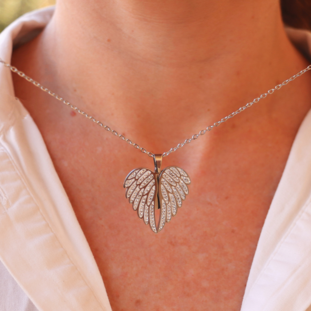 Lisslune | Engelenhart Necklace – Refined Jewelry with Engraving in Gold or Silver