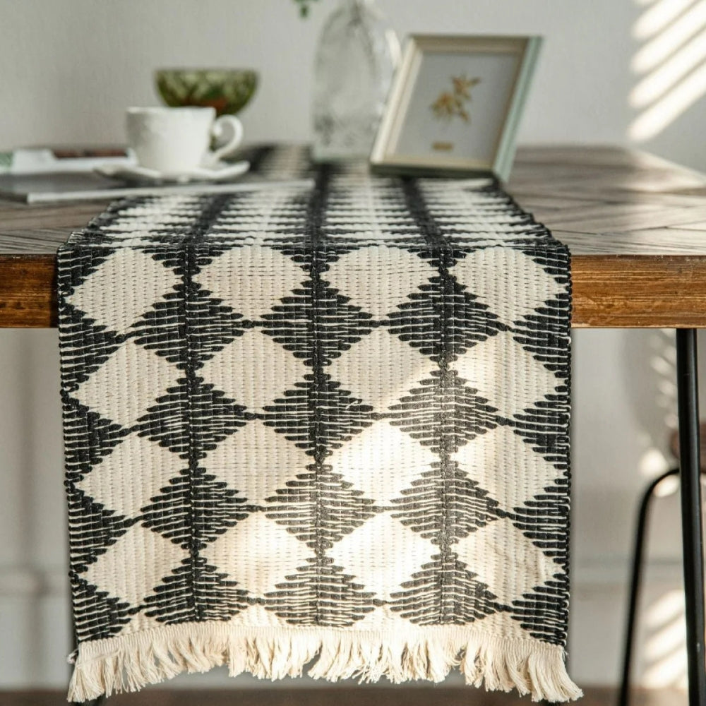Lisslune | Stitching Tassel Diamond Table Runner