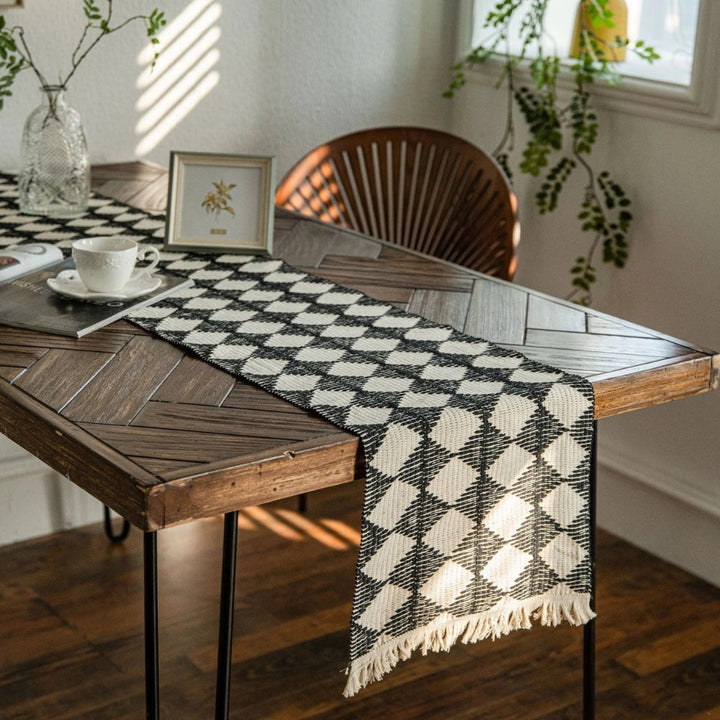 Lisslune | Stitching Tassel Diamond Table Runner