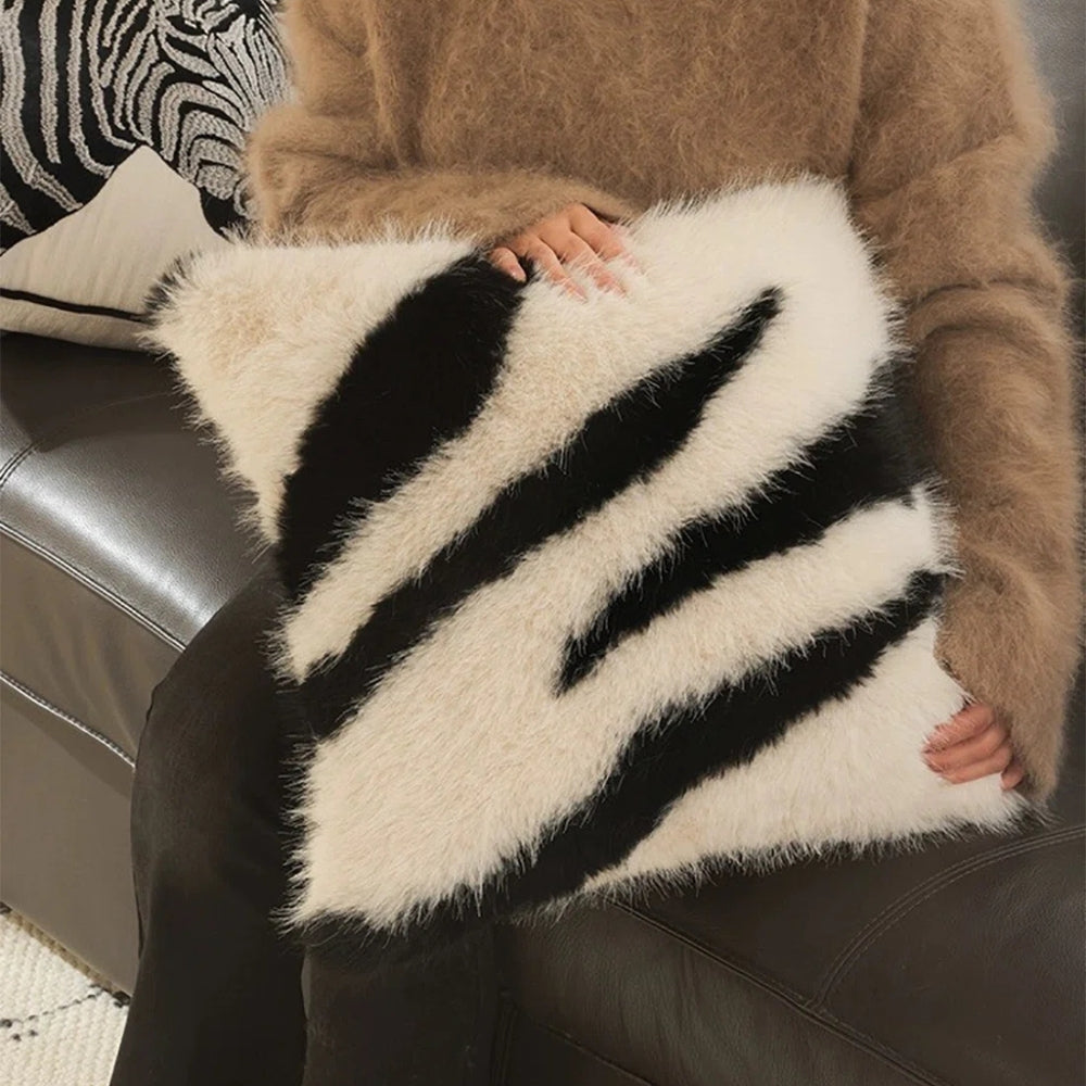 Lisslune | Strié Luxe Synthetic Fur Cushion Cover
