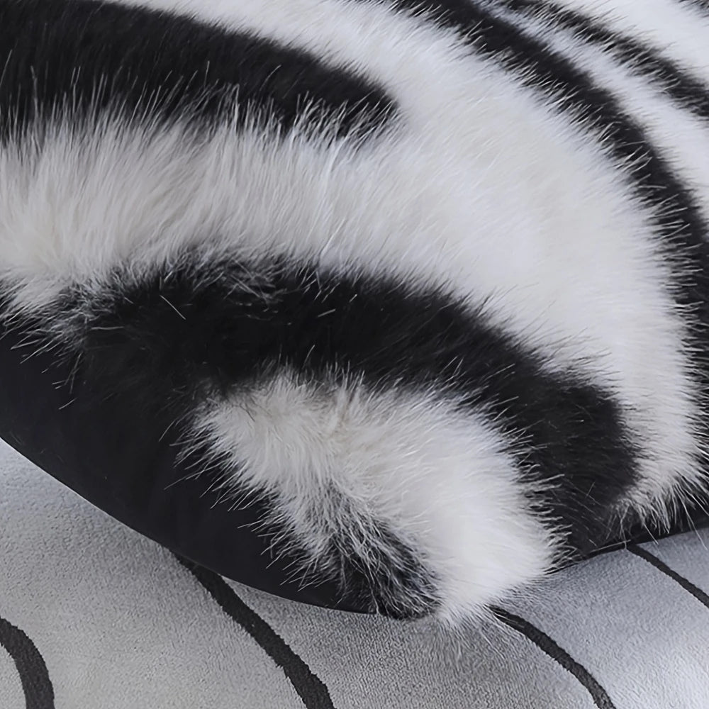 Lisslune | Strié Luxe Synthetic Fur Cushion Cover
