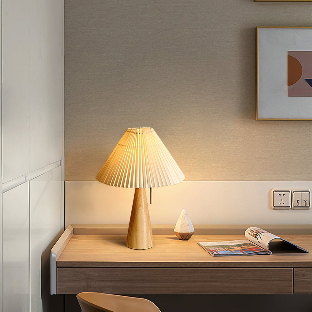 Lisslune | AntiqueRadiance – Elegant Wood and Metal Table Lamp