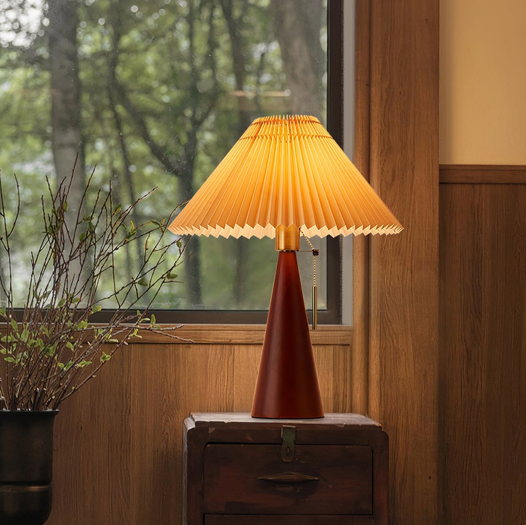 Lisslune | AntiqueRadiance – Elegant Wood and Metal Table Lamp