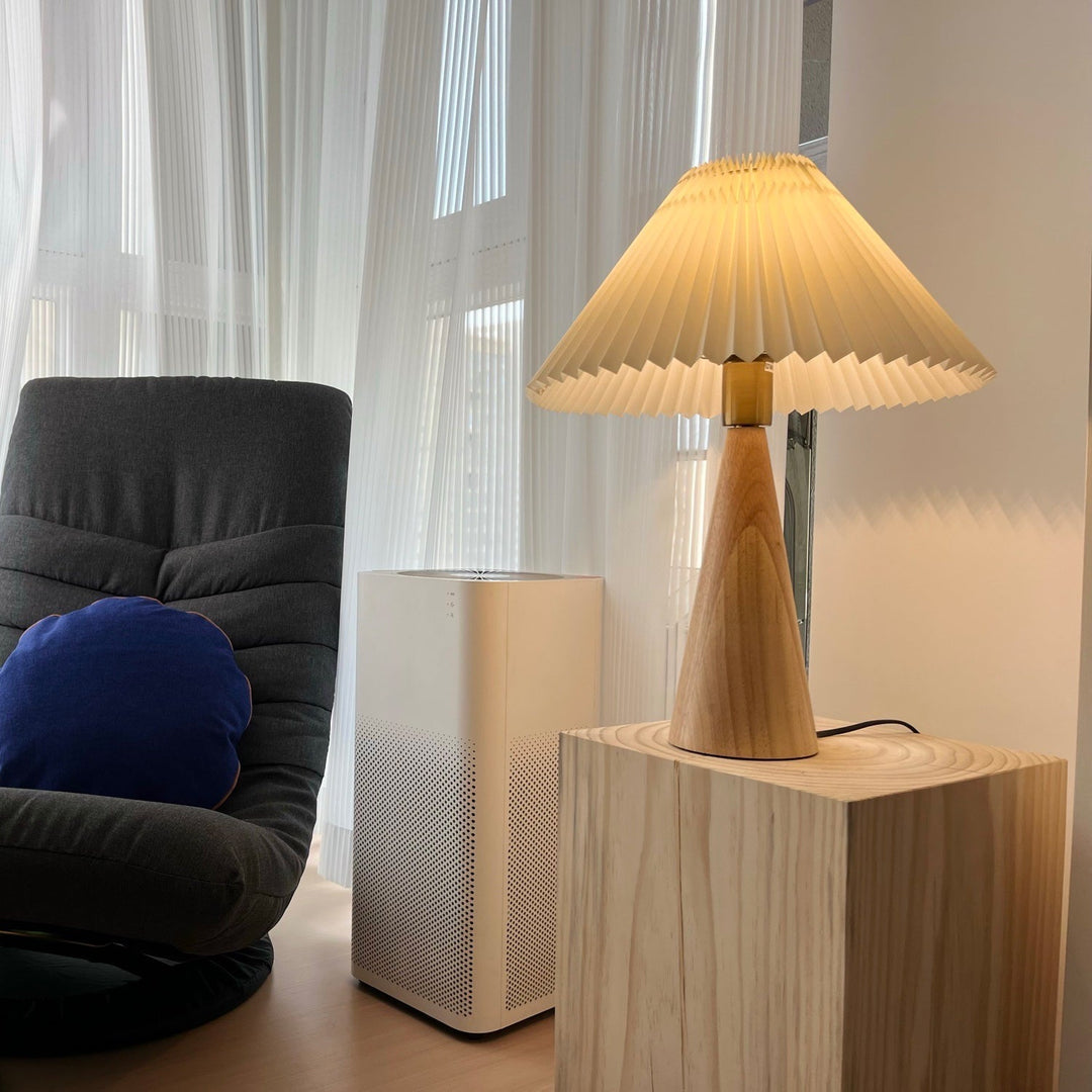 Lisslune | AntiqueRadiance – Elegant Wood and Metal Table Lamp