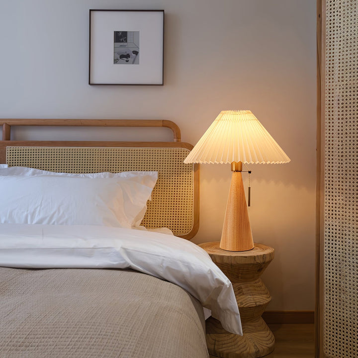 Lisslune | AntiqueRadiance – Elegant Wood and Metal Table Lamp