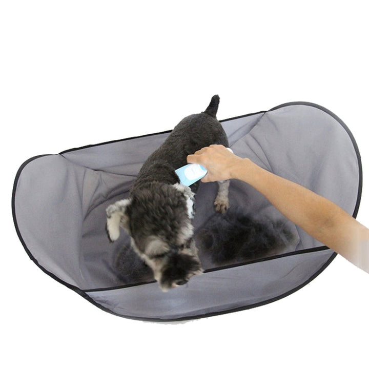 Pet shaving aprons prevent pet hair from falling on the floor (Light gray)