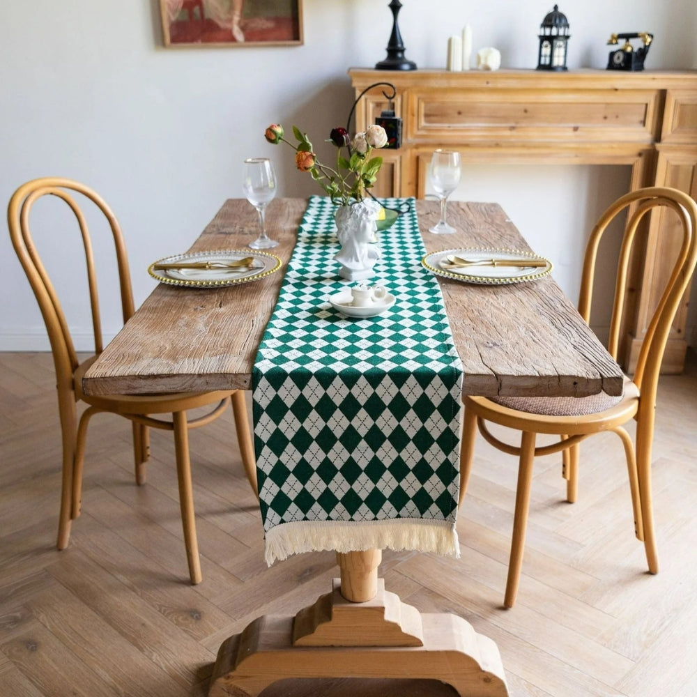 Lisslune | Tasseled Diamond Checkered Table Runner