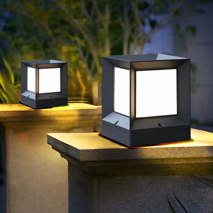 Lisslune | Tor floor lamp for outdoors