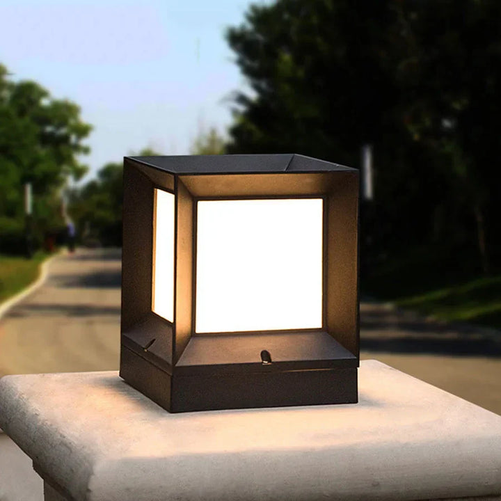 Lisslune | Tor floor lamp for outdoors