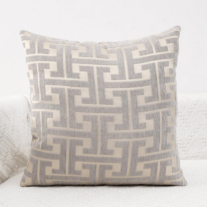 Lisslune | Timeless Maze Pattern Cushion Cover