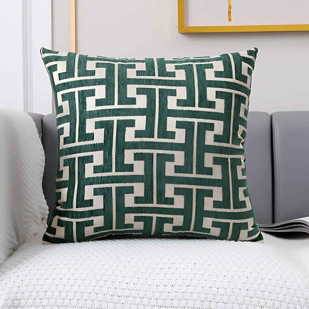 Lisslune | Timeless Maze Pattern Cushion Cover