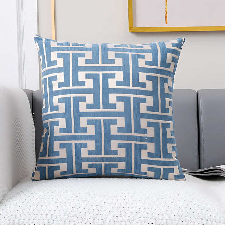 Lisslune | Timeless Maze Pattern Cushion Cover