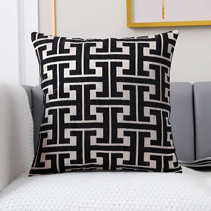 Lisslune | Timeless Maze Pattern Cushion Cover