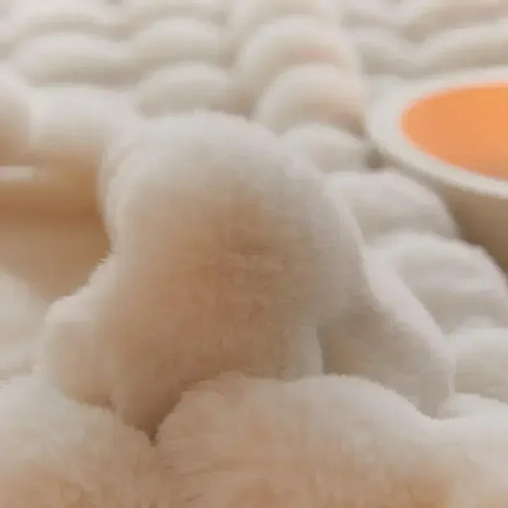 Lisslune | LuxFluff | Fluffy Synthetic Fur Blankets | Portable and Comfortable | Ultimate Warmth