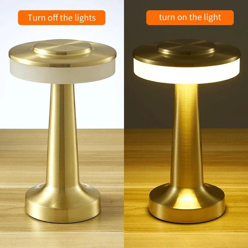Lisslune | AuraMetal - Nordic-Inspired Table Lamp