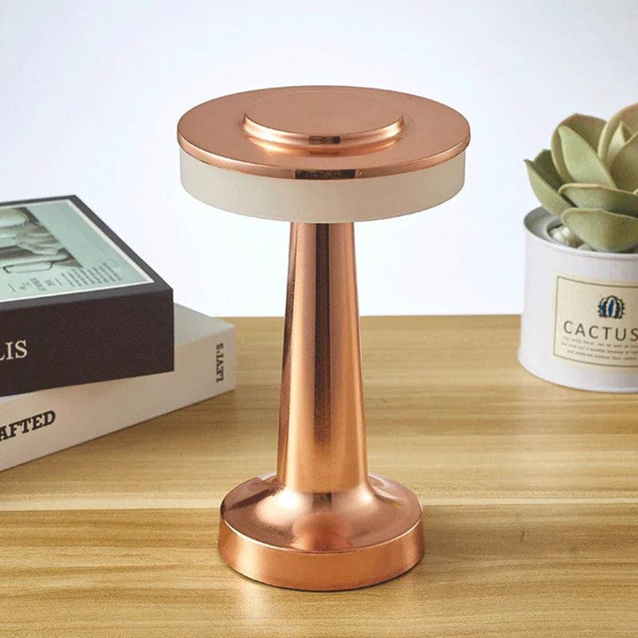 Lisslune | AuraMetal - Nordic-Inspired Table Lamp