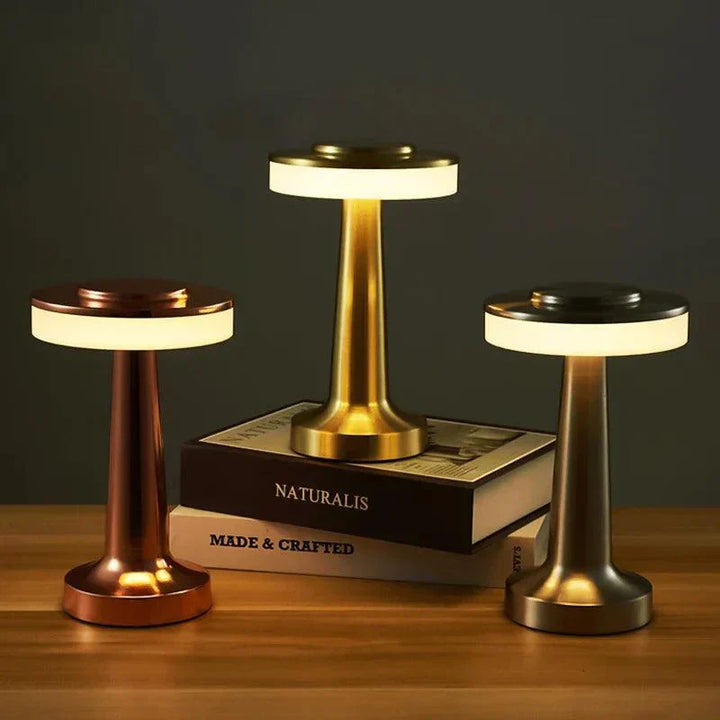 Lisslune | AuraMetal - Nordic-Inspired Table Lamp