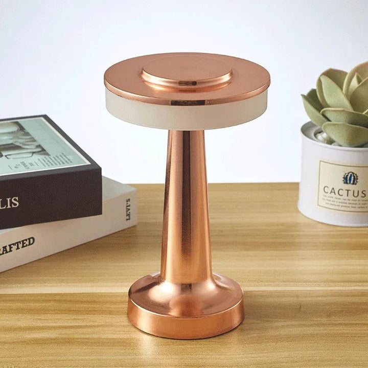 Lisslune | AuraMetal - Nordic-Inspired Table Lamp
