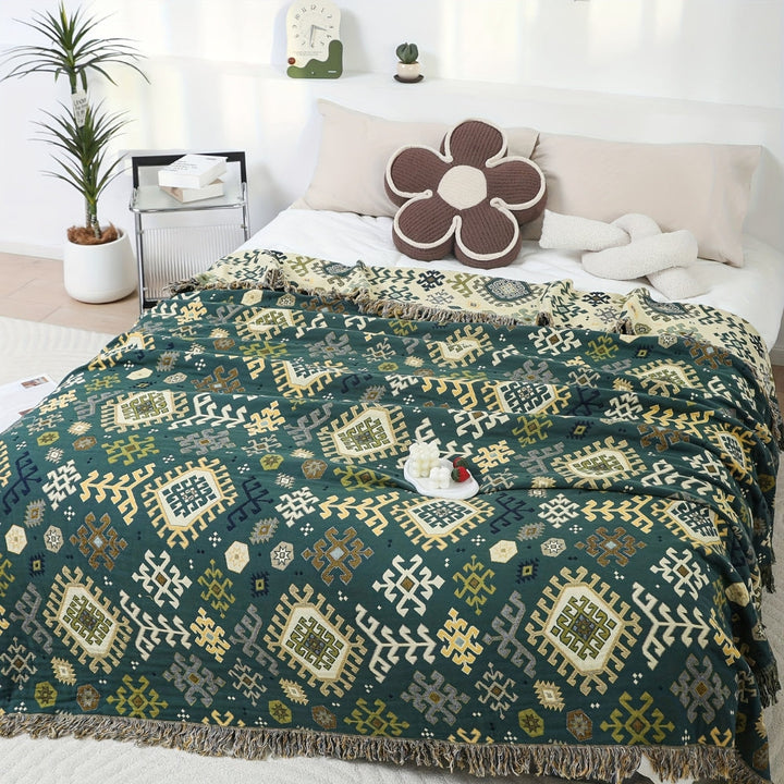 Lisslune | Tribal-Inspired Soft Geometric Fringe Blanket