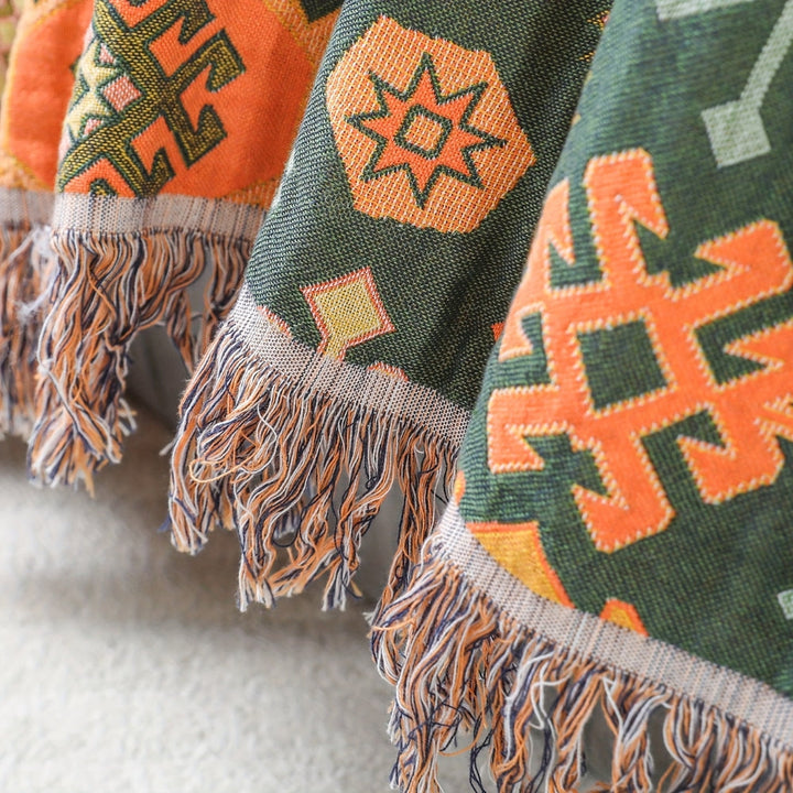 Lisslune | Tribal-Inspired Soft Geometric Fringe Blanket
