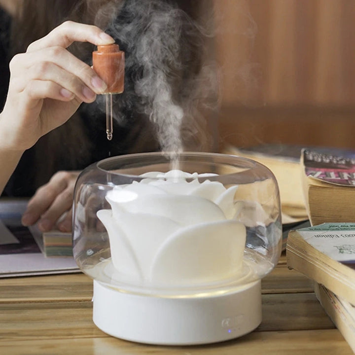 Lisslune | LumiScent - Elegant diffuser that offers a peaceful, light, and aromatic scent