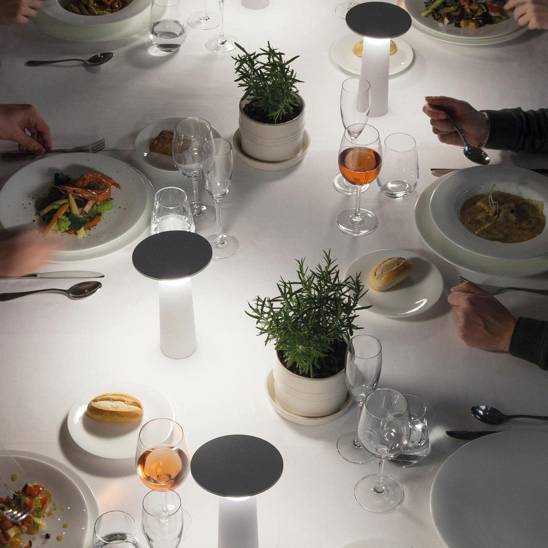 Lisslune | InfiNight - Modern table lamp with touch sensor | Dimmable brightness